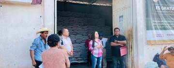 Mayte Arce Jaimes la entrega del Programa de Fertilizantes para el Bienestar del gobierno federal
